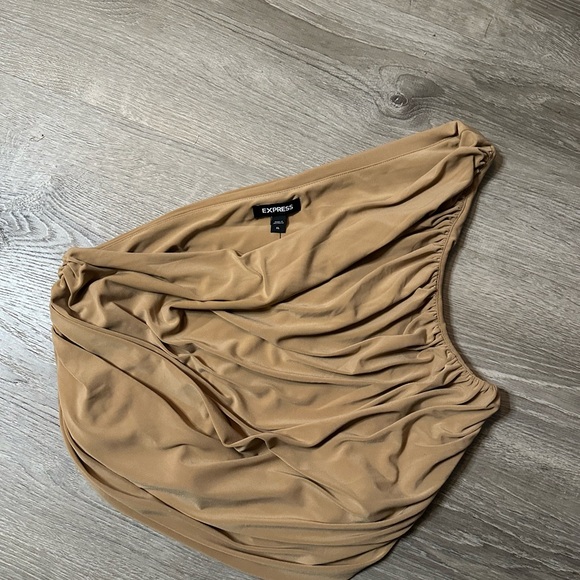 •EXPRESS• TOP - Picture 2 of 4